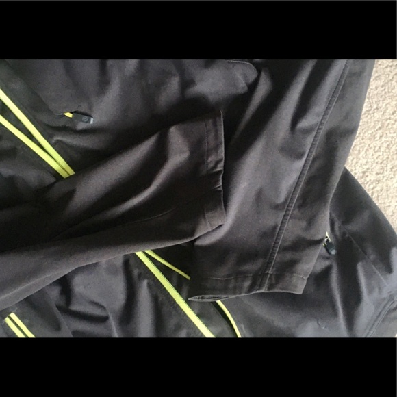 Gray running jacket - Picture 5 of 5